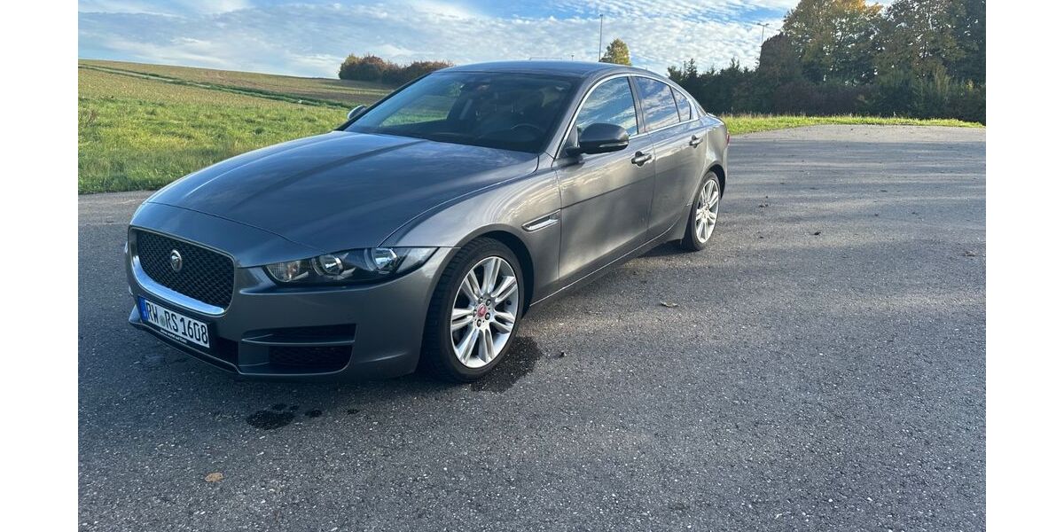 Jaguar XE 154.000 km 11.400 &euro; Bösingen 78662