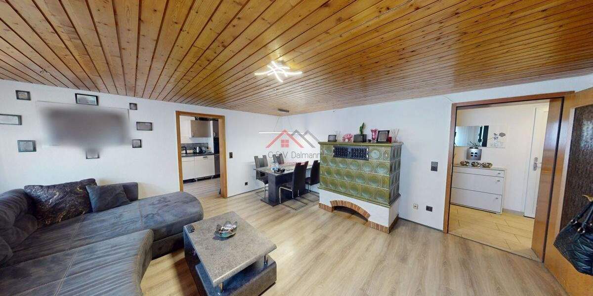 Etagenwohnung Tuttlingen - 5 Zimmer, 131 m&sup2;, 205.000&euro; | Angebot:25770902