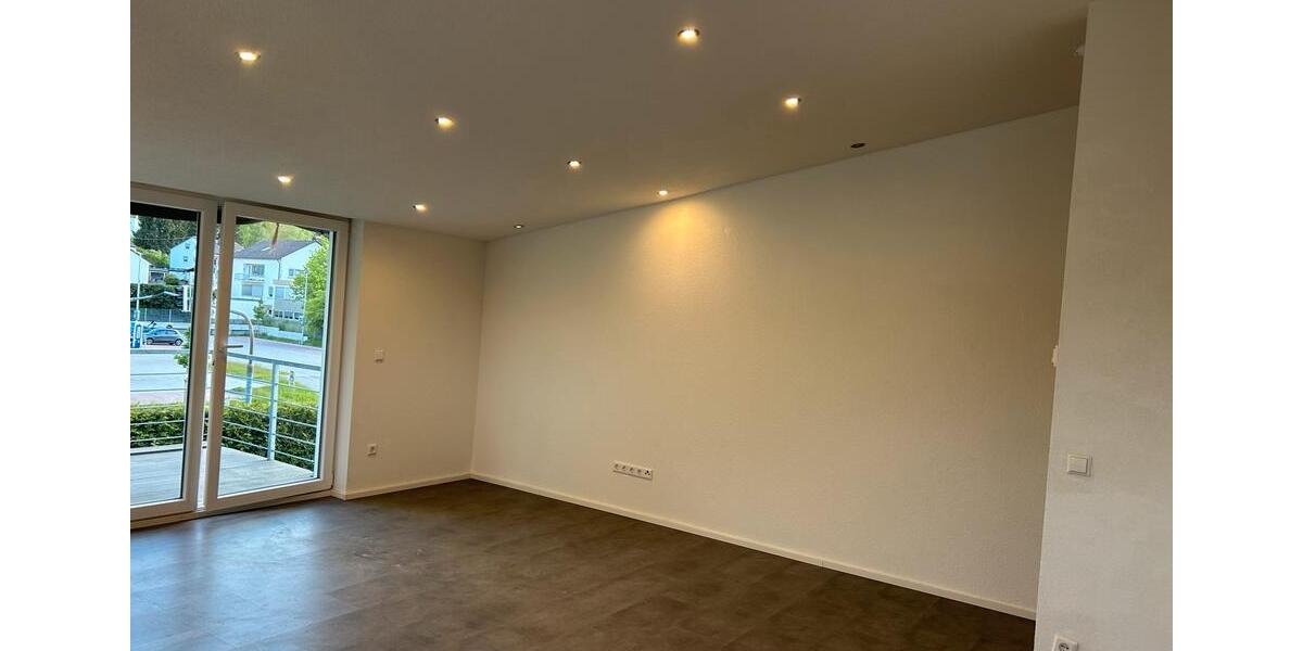 Dachgeschoßwohnung Tuttlingen - 3 Zimmer, 70 m&sup2;, 730&euro; | Angebot:26639167