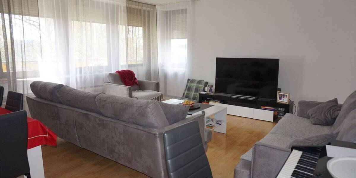 Etagenwohnung Schramberg Sulgen - 4 Zimmer, 100 m&sup2;, 700&euro; | Angebot:26704381