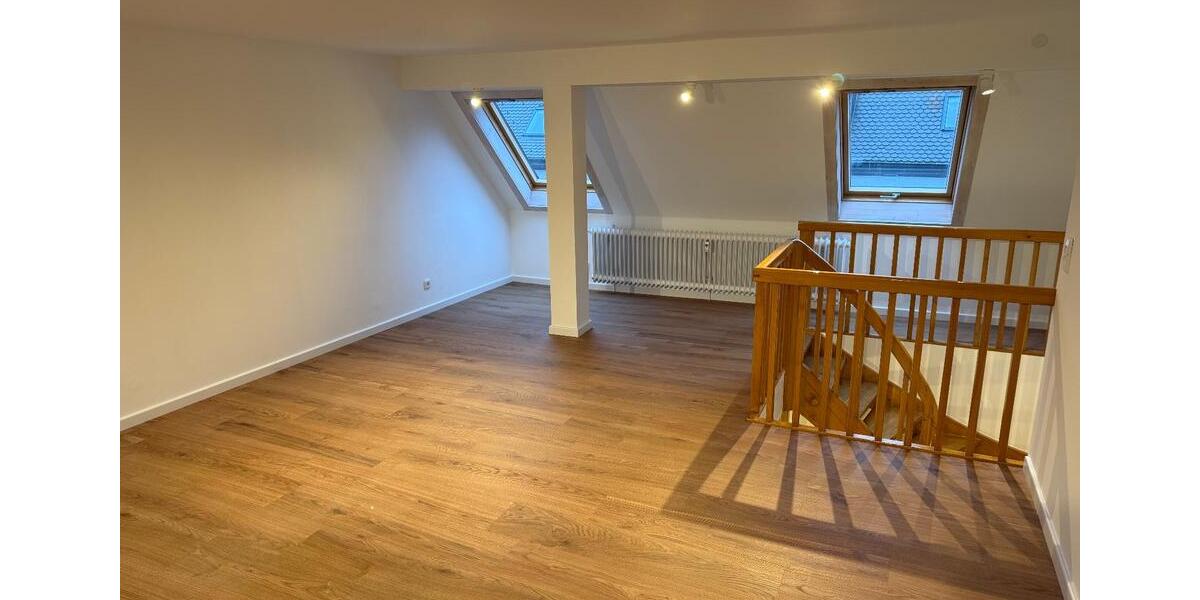 Maisonettenwohnung Villingen-Schwenningen Schwenningen - 3.5 Zimmer, 120 m&sup2;, 1.000&euro; | Angebot:25328088