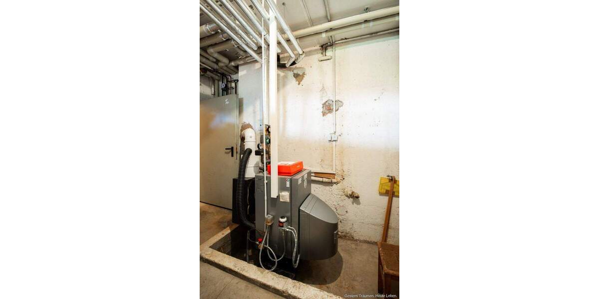 Mehrfamilienhaus, Wohnhaus Titisee-Neustadt Neustadt - 8 Zimmer, 214 m&sup2;, 549.000&euro; | Angebot:25671471