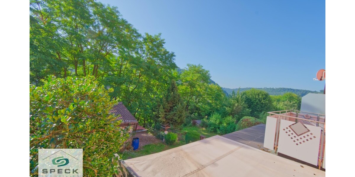 Großes Haus in sonniger Hanglage – ideal für Familien! - Zweifamilienhaus Epfendorf | Angebot:24421604