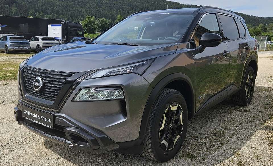 Nissan X-Trail 12.421 km 38.490 &euro; Tuttlingen 78532