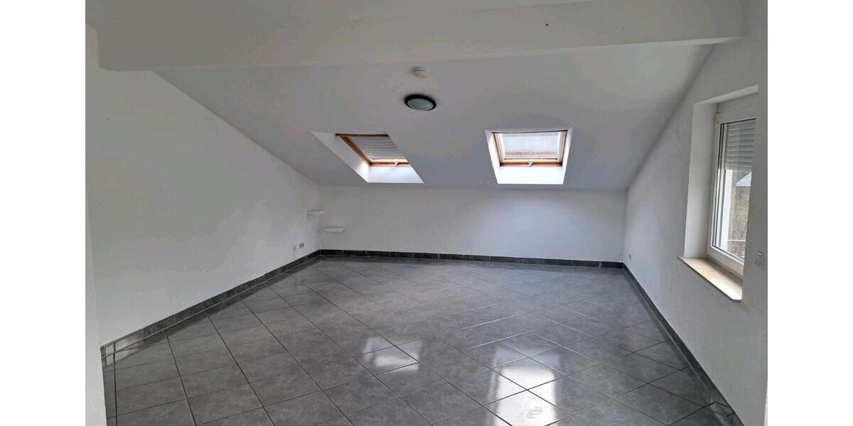 Erdgeschoßwohnung Tuttlingen - 4 Zimmer, 96 m&sup2;, 820&euro; | Angebot:25355147