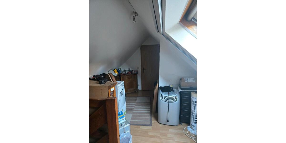 Dachgeschoßwohnung Oberndorf am Neckar - 4.5 Zimmer, 101 m&sup2;, 88.000&euro; | Angebot:27230214