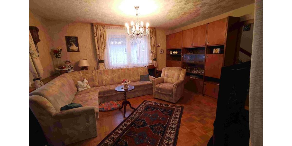 Einfamilienhaus Villingen-Schwenningen Schwenningen - 6 Zimmer, 134 m&sup2;, 260.000&euro; | Angebot:26790884