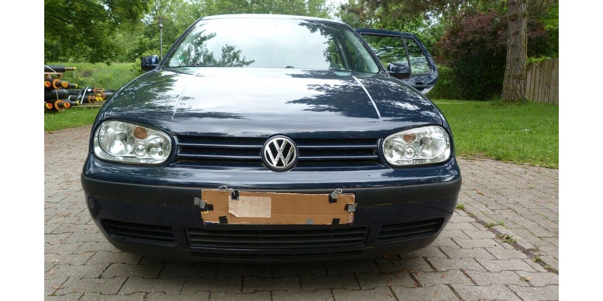 VW Golf 149.705 km 2.999 &euro; Tuttlingen 78532