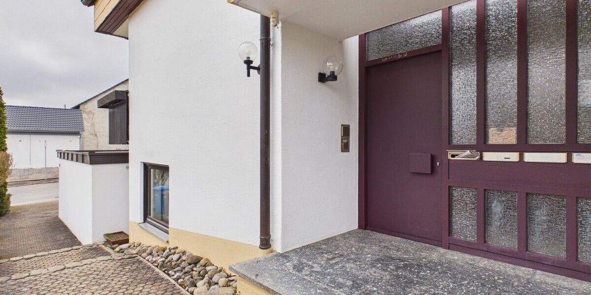 Etagenwohnung Rottweil / Hausen Hausen - 2 Zimmer, 68 m&sup2;, 215.000&euro; | Angebot:25742624