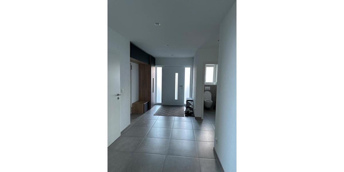 Einfamilienhaus Trossingen - 6 Zimmer, 180 m&sup2;, 775.000&euro; | Angebot:24241048