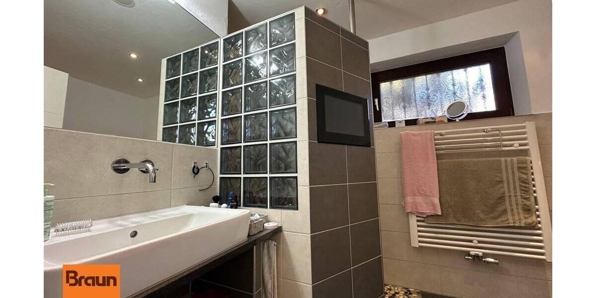 Bungalow Villingen-Schwenningen Schwenningen - 5 Zimmer, 148 m&sup2;, 479.000&euro; | Angebot:25668705