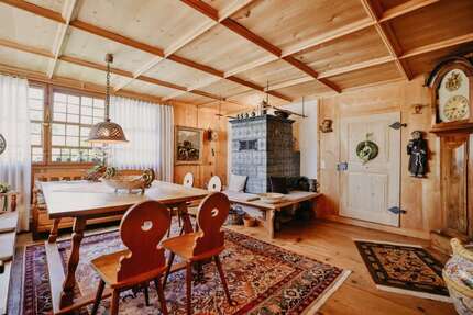 Haus Zimmern ob Rottweil - 9 Zimmer, 323 m&sup2;, 695.000&euro; | Angebot:18317136