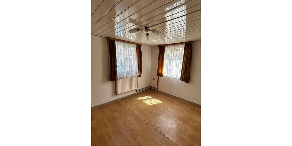 Mehrfamilienhaus, Wohnhaus Zimmern unter der Burg - 7 Zimmer, 172 m&sup2;, 195.000&euro; | Angebot:26389976