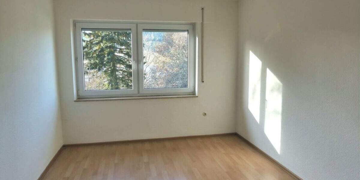 Mehrfamilienhaus, Wohnhaus Wehingen - 6 Zimmer, 138 m&sup2;, 349.000&euro; | Angebot:25771262