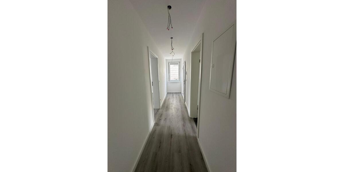 Etagenwohnung Tuttlingen - 2 Zimmer, 65 m&sup2;, 700&euro; | Angebot:24733551