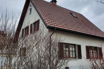 Haus Donaueschingen - 5 Zimmer, 140 m&sup2;, 900&euro; | Angebot:23215352