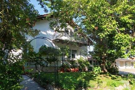 Haus Hüfingen - 5 Zimmer, 150 m&sup2;, 695.000&euro; | Angebot:25738198