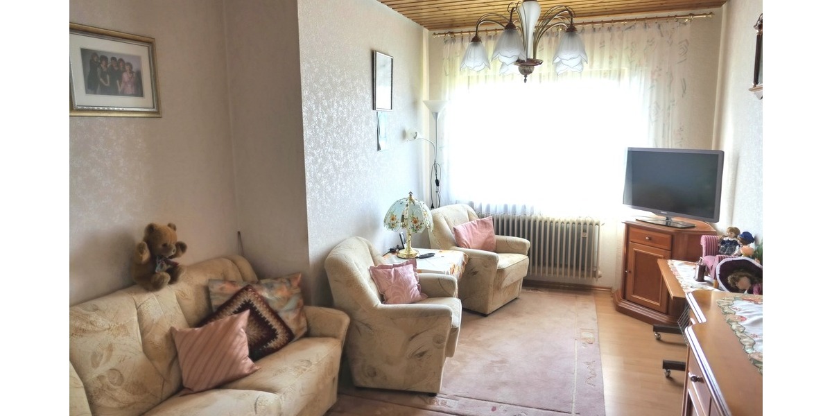 Doppelhaushälfte Gosheim - 7 Zimmer, 141 m&sup2;, 229.000&euro; | Angebot:25670855