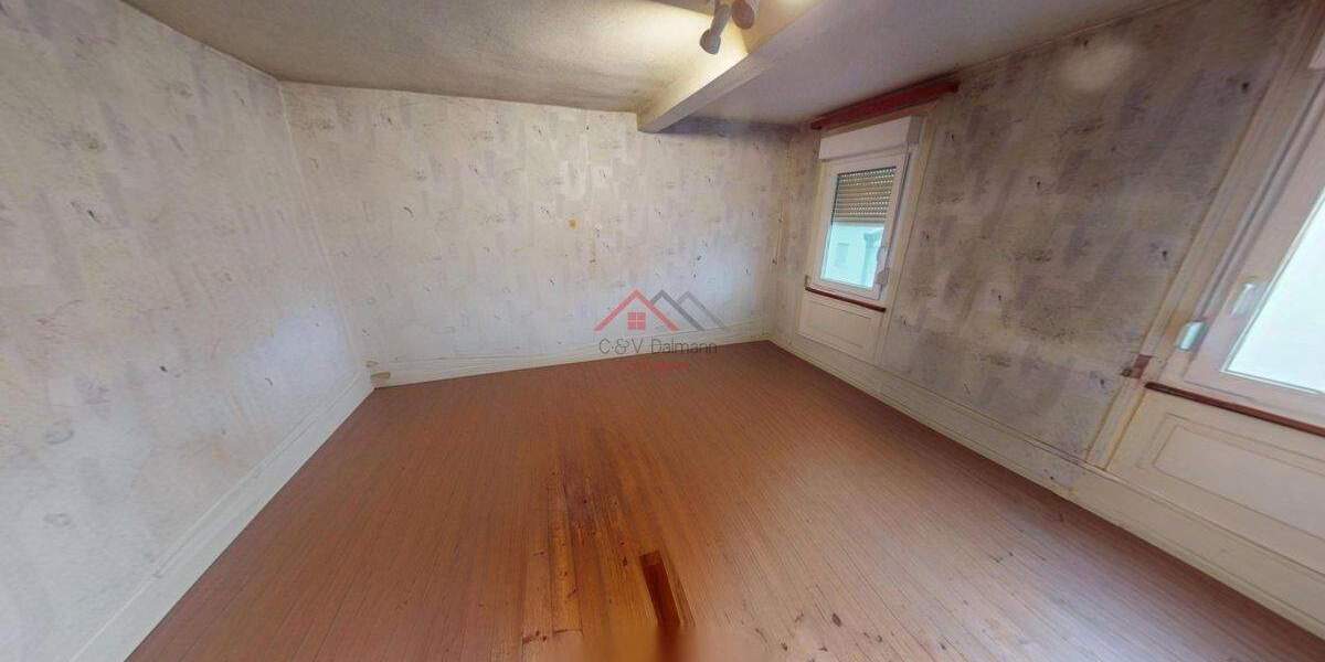 Doppelhaushälfte Tuttlingen - 6 Zimmer, 150 m&sup2;, 135.000&euro; | Angebot:25667764