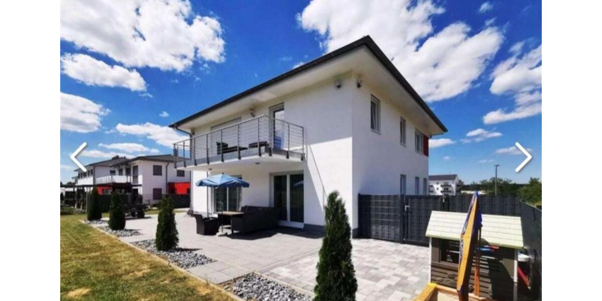 Etagenwohnung Villingen-Schwenningen Schwenningen - 4 Zimmer, 140 m&sup2;, 1.300&euro; | Angebot:25614631