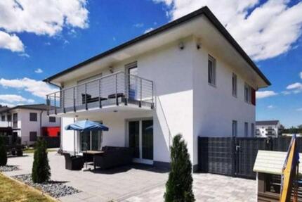 Wohnung Villingen-Schwenningen Schwenningen - 4 Zimmer, 140 m&sup2;, 1.300&euro; | Angebot:25614631
