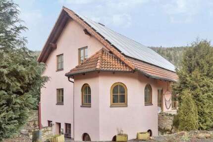 Haus Immendingen - 7 Zimmer, 227 m&sup2;, 648.000&euro; | Angebot:25634336