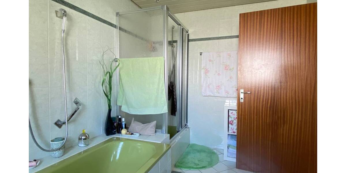 Einfamilienhaus Rottweil / Bühlingen Rottweil - 9 Zimmer, 291 m&sup2;, 489.000&euro; | Angebot:25741595