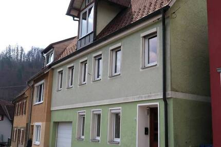 Haus Oberndorf am Neckar Oberndorf - 5 Zimmer, 138 m&sup2;, 250.000&euro; | Angebot:25796765