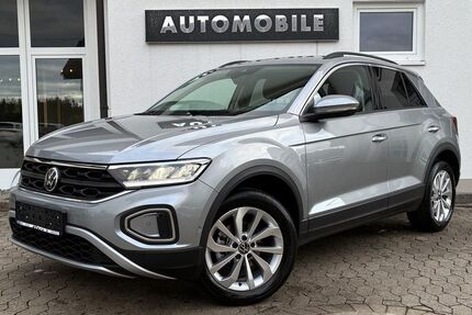 VW T-Roc 13.200 km 25.979 &euro; Königsfeld 78126