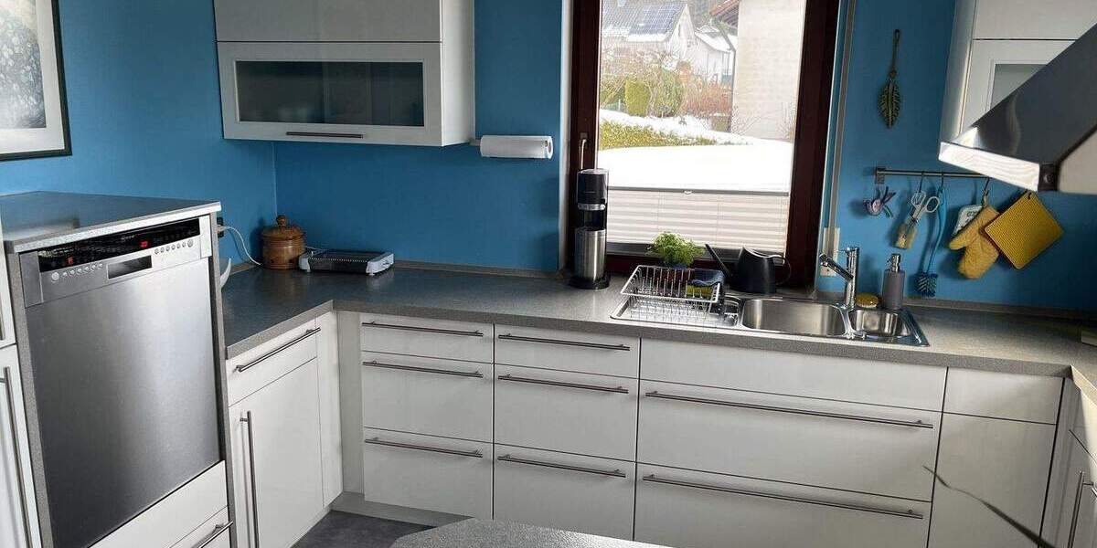 Einfamilienhaus Tuttlingen Nendingen - 8 Zimmer, 221 m&sup2;, 649.000&euro; | Angebot:25676929