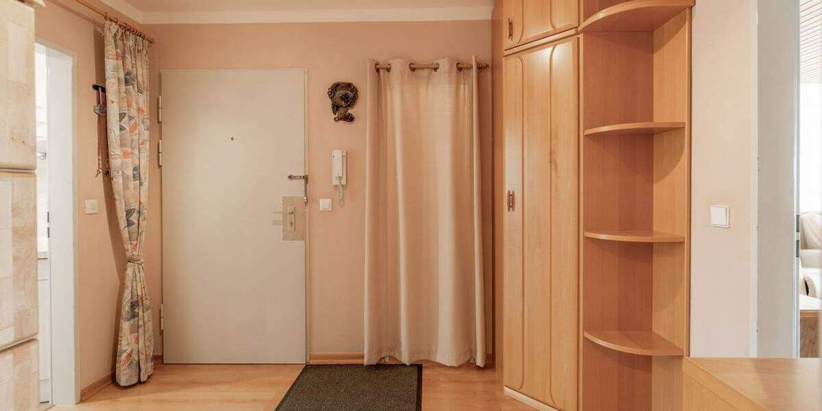 Etagenwohnung Villingen-Schwenningen Villingen - 3 Zimmer, 87 m&sup2;, 218.000&euro; | Angebot:25695904