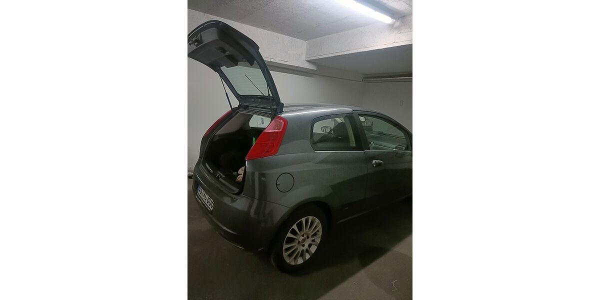 Fiat Grande Punto 218.000 km 2.500 &euro; Furtwangen 78120