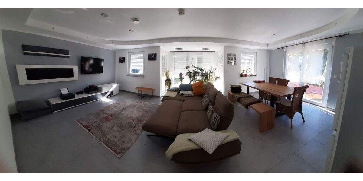 Mehrfamilienhaus, Wohnhaus Vöhrenbach Hammereisenbach-Bregenbach - 8 Zimmer, 185 m&sup2;, 550.000&euro; | Angebot:25717513