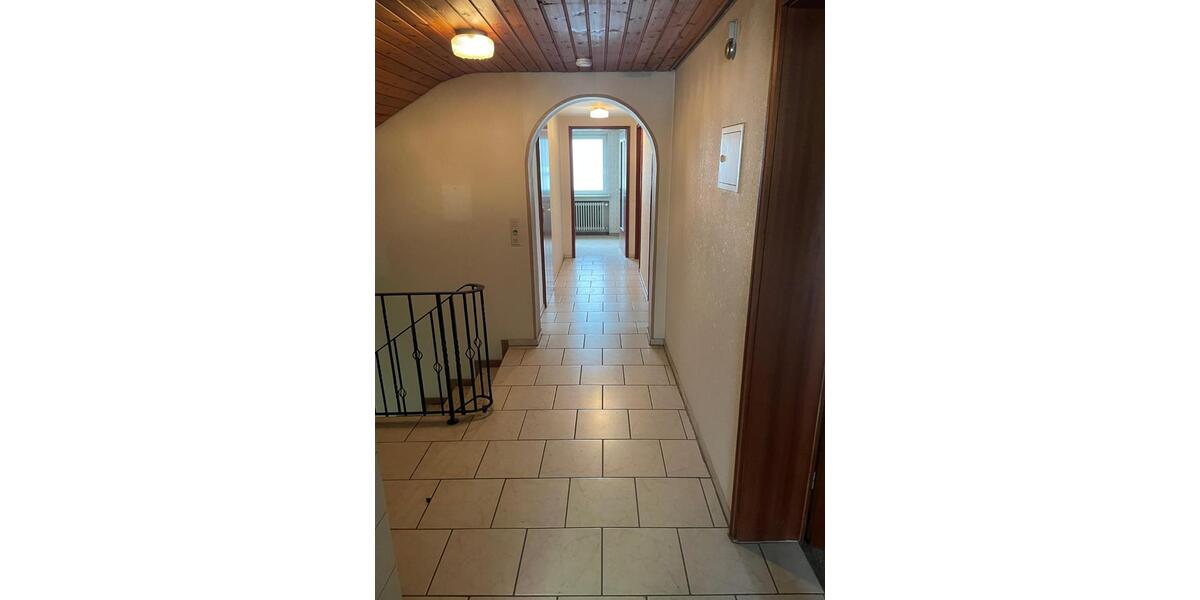 Einfamilienhaus Rottweil - 10 Zimmer, 190 m&sup2;, 340.000&euro; | Angebot:25633066