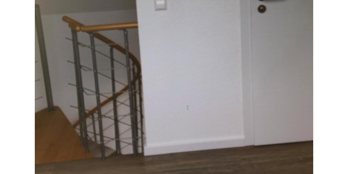 Dachgeschoßwohnung Villingen-Schwenningen Schwenningen - 4.5 Zimmer, 107 m&sup2;, 1.200&euro; | Angebot:26384373