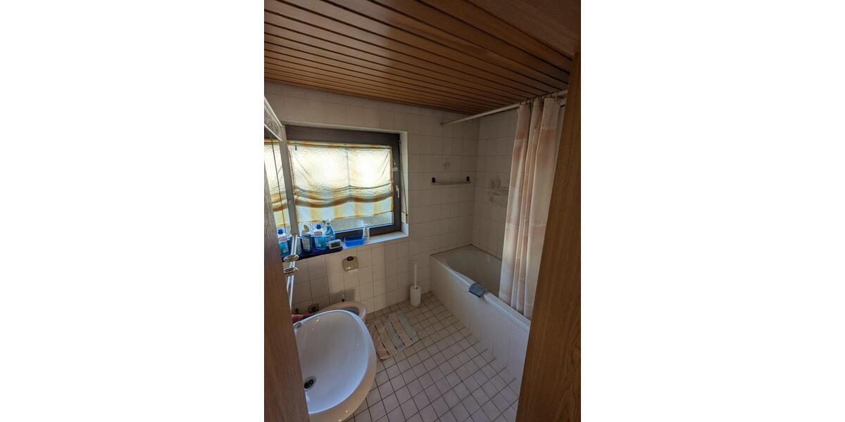 Reihenhaus Tuttlingen - 4 Zimmer, 88 m&sup2;, 300.000&euro; | Angebot:24547376