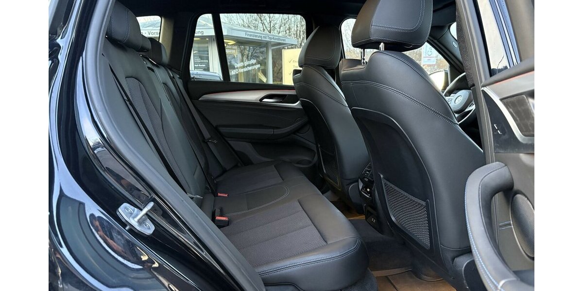 BMW X3 xDrive 30 d M Sport CARPLAY/NAVI/DAB/LED/AHK 81.948 km 37.900 &euro; Villingen-Schwenningen 78054