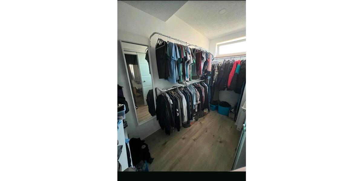 Etagenwohnung Bad Dürrheim - 4.5 Zimmer, 120 m&sup2;, 1.500&euro; | Angebot:25755996