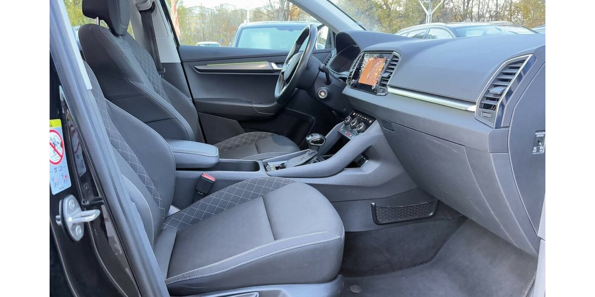 Skoda Karoq 1.5 TSI AMBITION/DSG/KAMERA/NAVI/PDC/DAB 163.970 km 14.900 &euro; Villingen-Schwenningen 78054