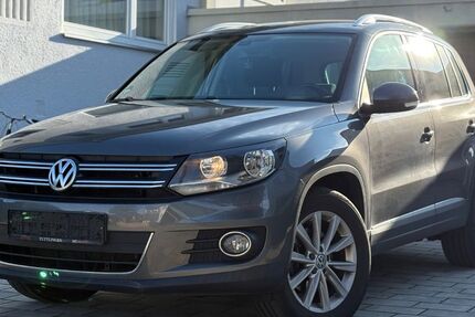 VW Tiguan 140.000 km 8.900 &euro; TROSSINGEN 78647