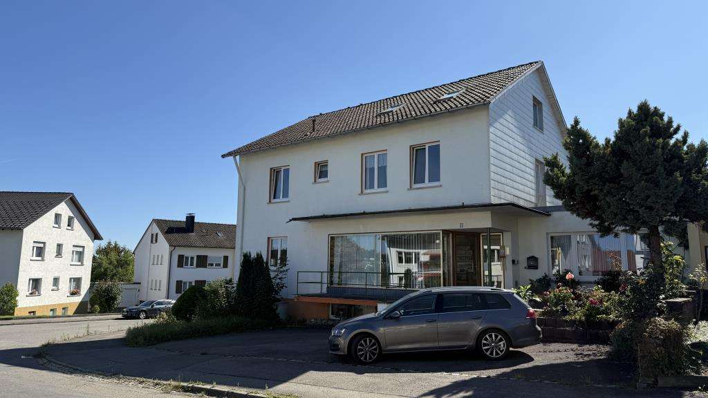 Einfamilienhaus Villingen-Schwenningen Schwenningen - 6 Zimmer, 287 m&sup2;, 645.000&euro; | Angebot:25371490