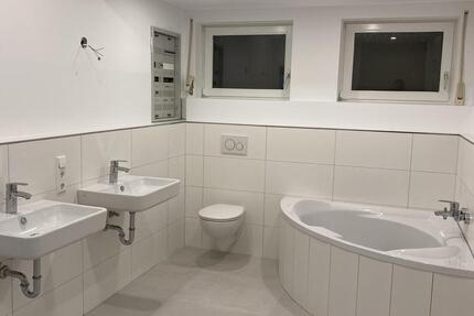 Wohnung Donaueschingen - 7 Zimmer, 312 m&sup2;, 2.190&euro; | Angebot:25807502