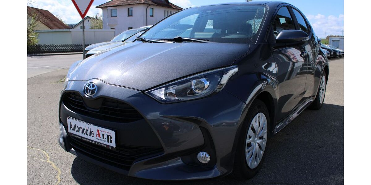 Toyota Yaris 188.000 km 10.500 &euro; Schömberg 72355
