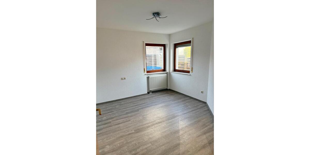 Erdgeschoßwohnung Geisingen - 2.5 Zimmer, 85 m&sup2;, 860&euro; | Angebot:26256460