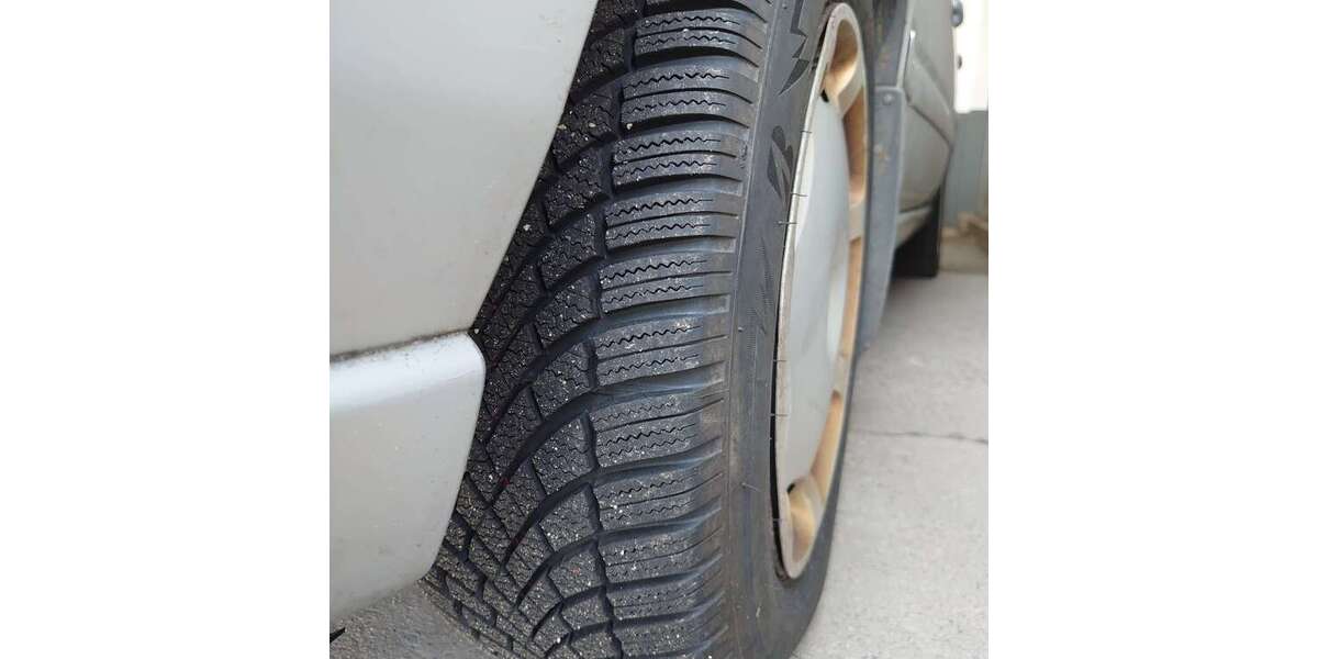 Volvo V70 279.000 km 1.200 &euro; Titisee-Neustadt 79822