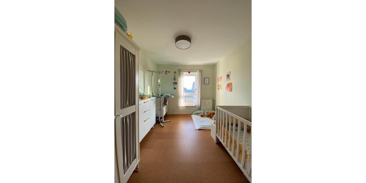 Etagenwohnung Villingen-Schwenningen Schwenningen - 4.5 Zimmer, 94 m&sup2;, 269.000&euro; | Angebot:26248608