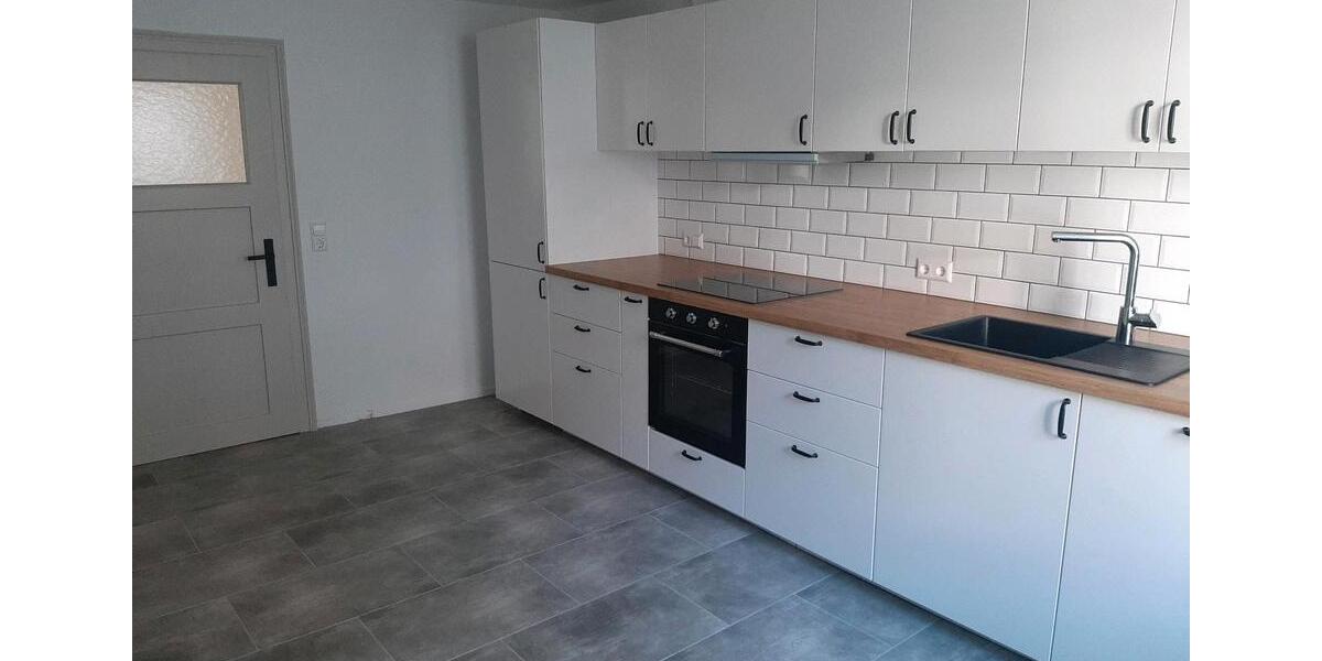 Etagenwohnung Sankt Georgen im Schwarzwald - 4 Zimmer, 128 m&sup2;, 1.000&euro; | Angebot:26587028
