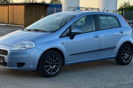 Fiat Grande Punto 157.500 km 2.700 &euro; Trossingen 78647