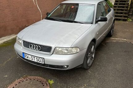 Audi A4 336.000 km 2.350 &euro; Villingen-Schwenningen 78050
