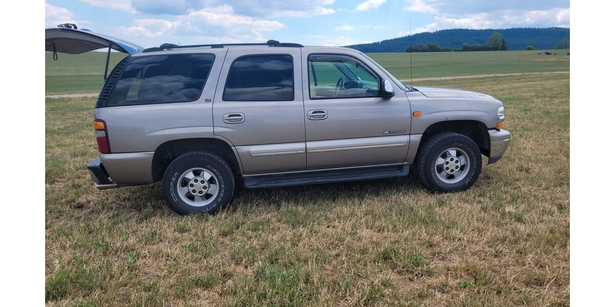 Chevrolet Tahoe 205.000 km 12.300 &euro; Durchhausen 78591